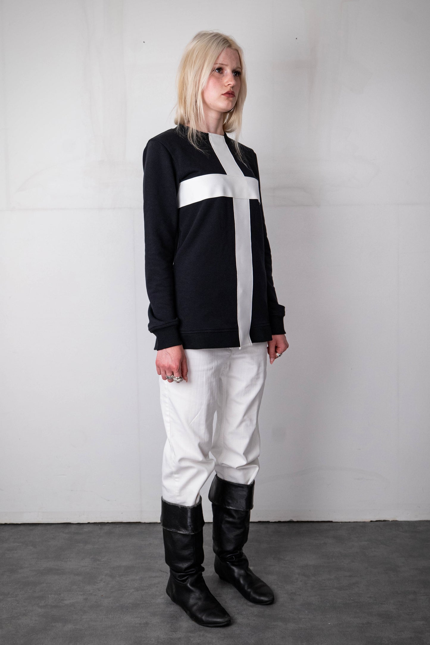 BLACK LEATHER CROSS SWEATER