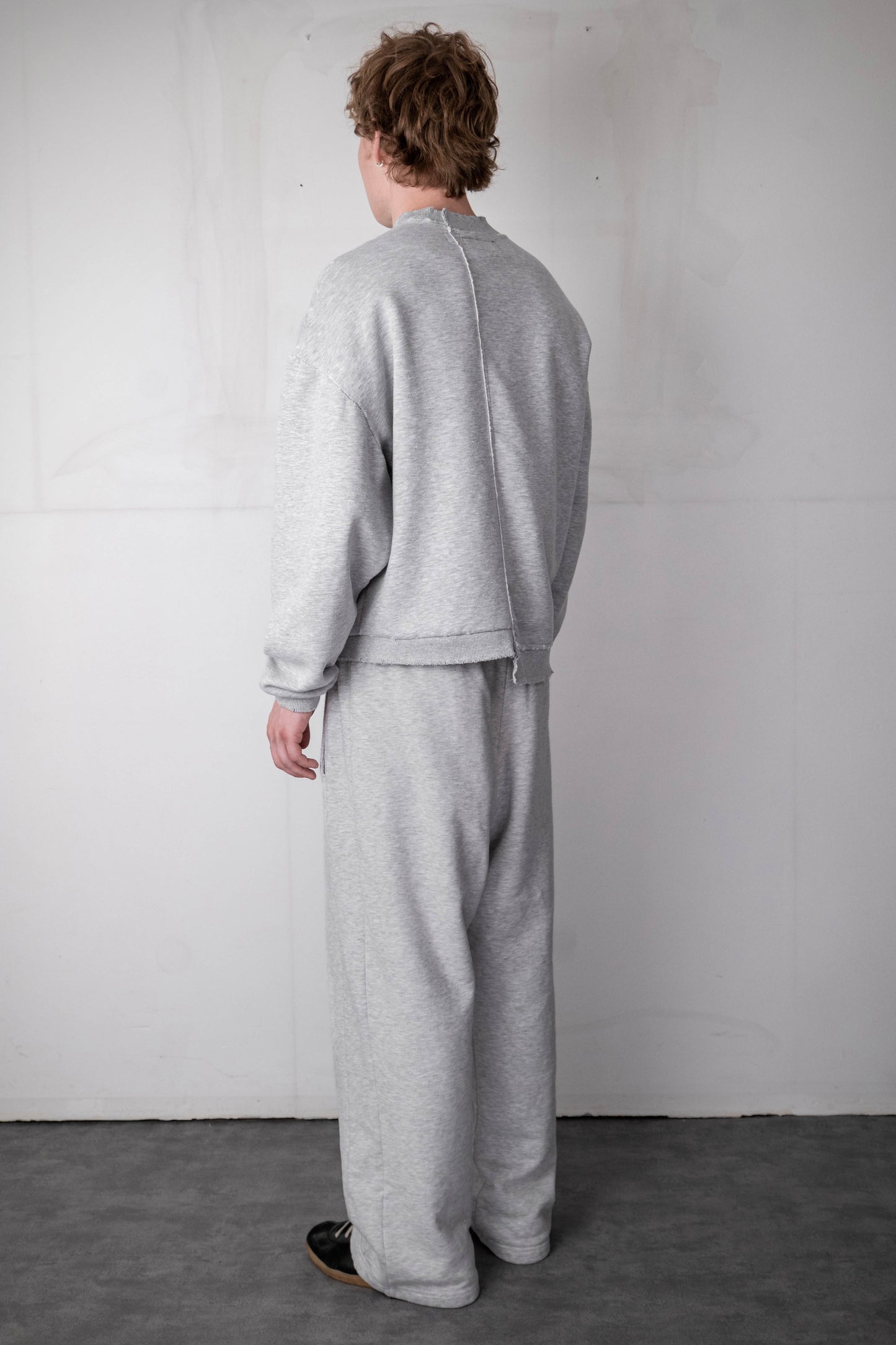 DECONSTRUCTED ARMY SWEATER