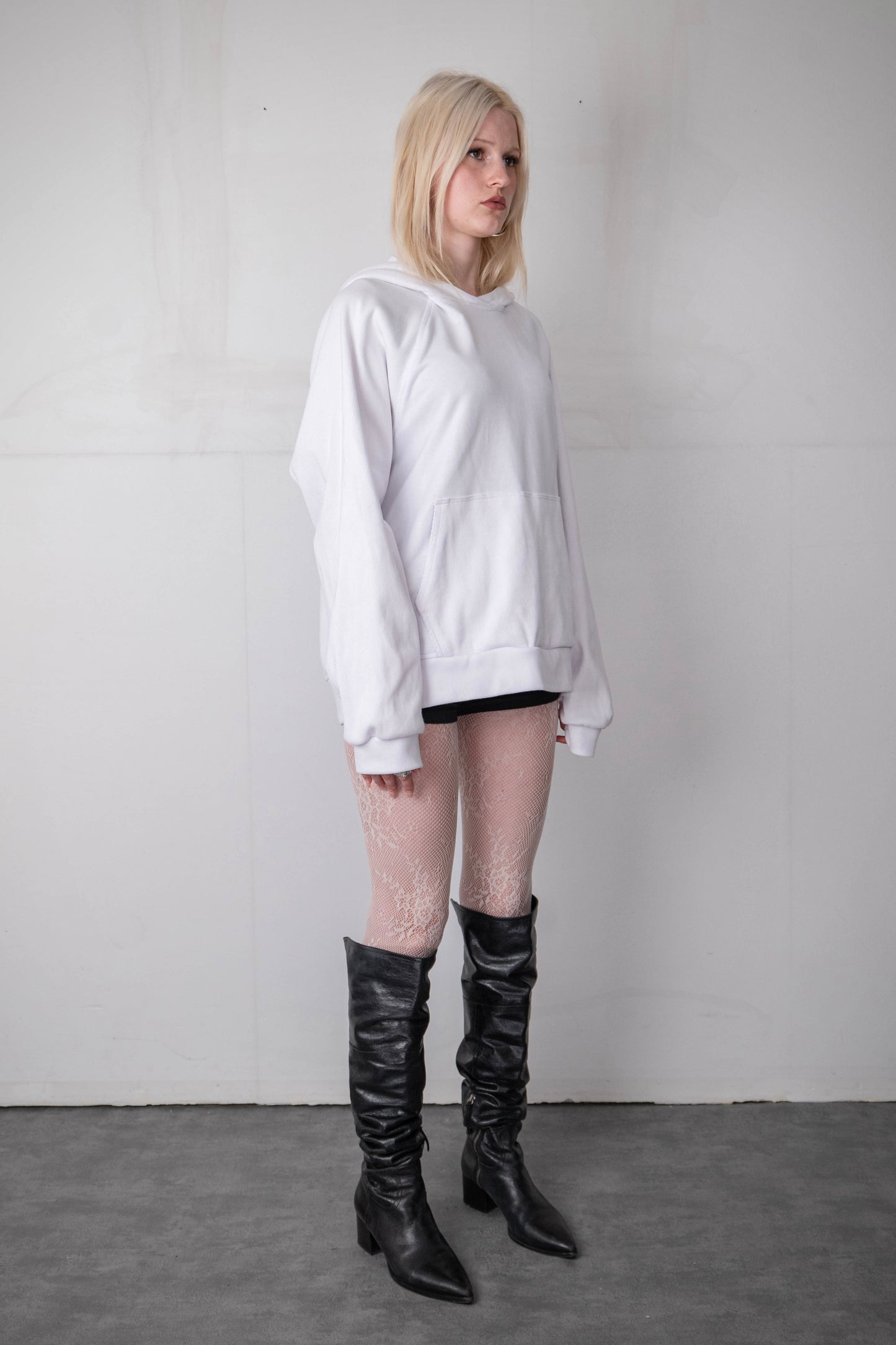 WHITE RAGLAN RIBBING HOODIE
