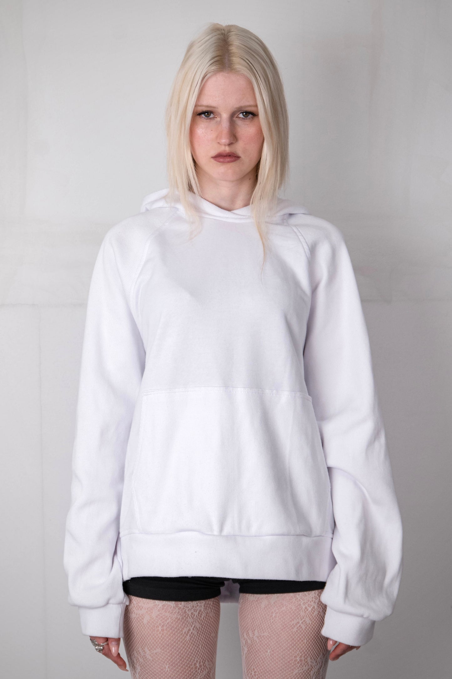 WHITE RAGLAN RIBBING HOODIE