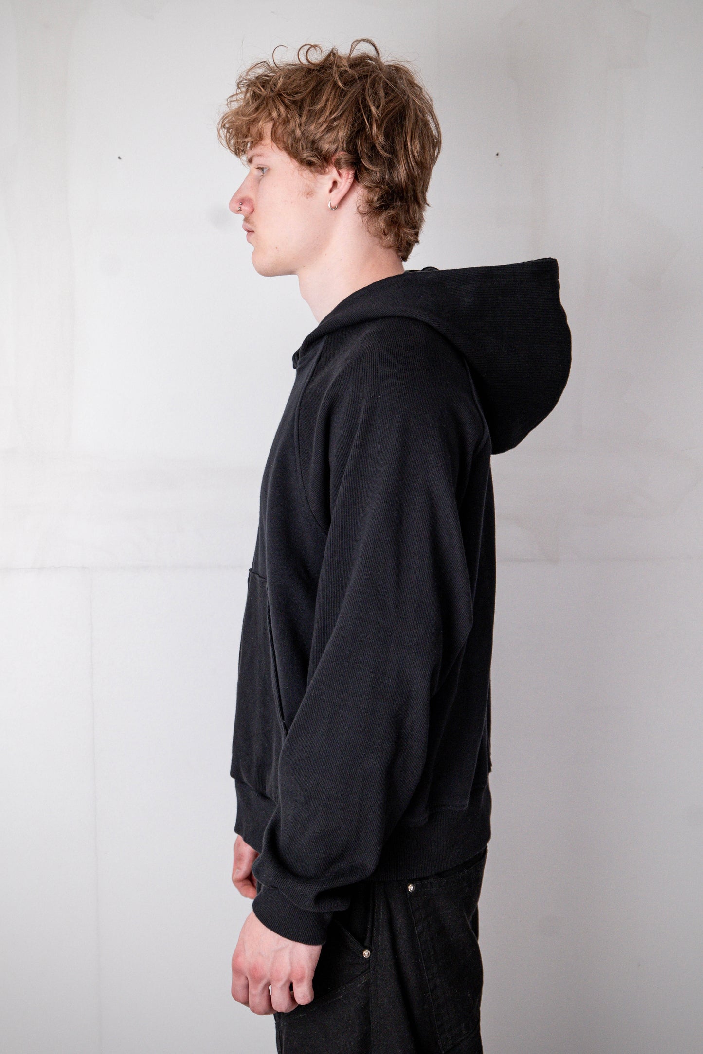 BLACK RAGLAN RIBBING HOODIE