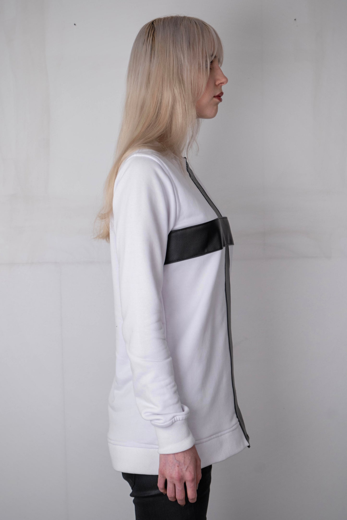WHITE LEATHER CROSS SWEATER