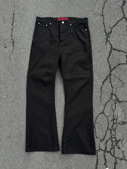 BLACK FLARED JEANS